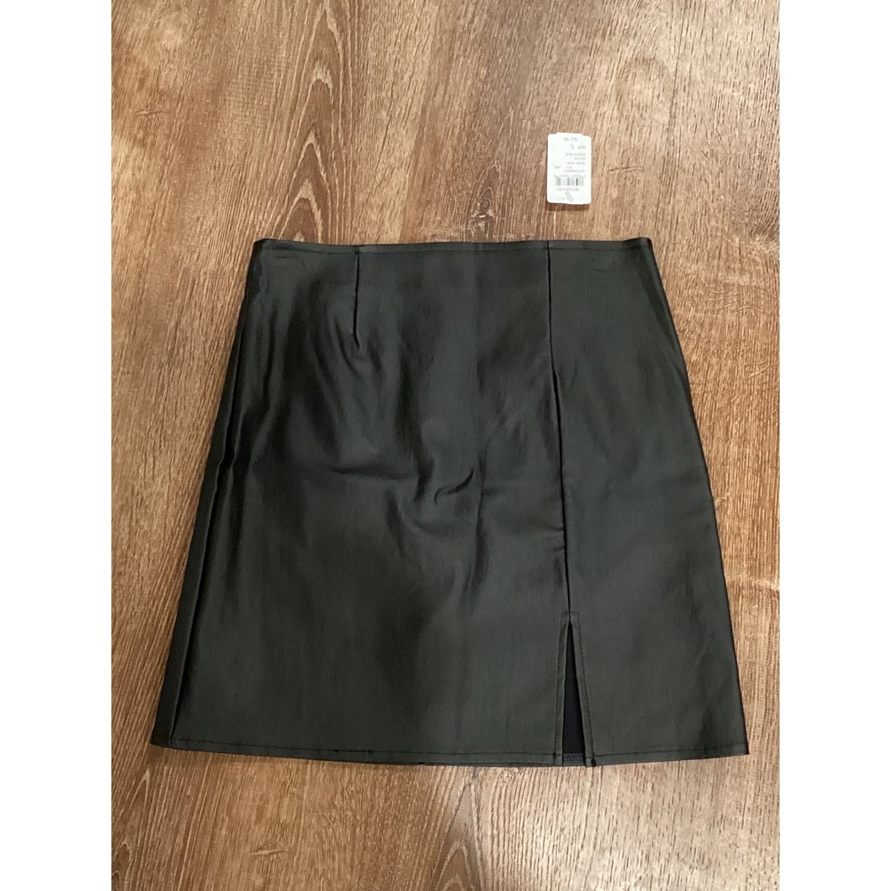 Faux Leather Mini Skirt — Black, High waisted w/slits – L – Windsor